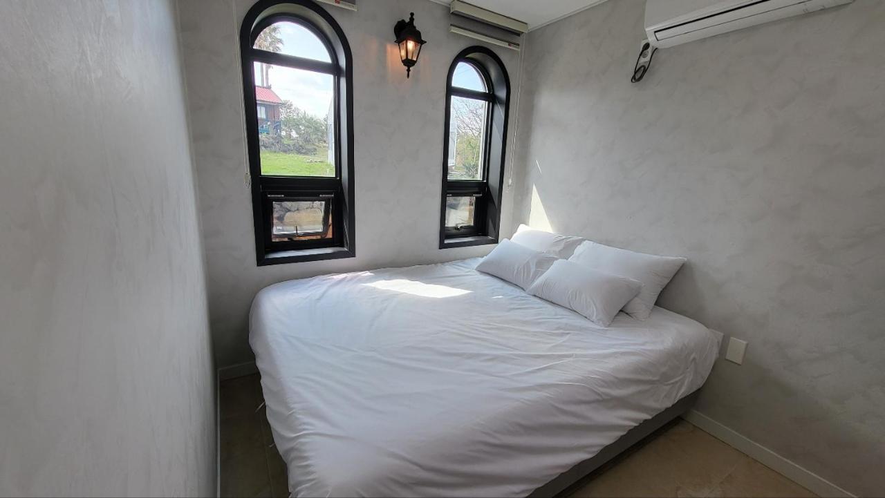 Aewol Coast 34 Hotel Jeju Eksteriør billede